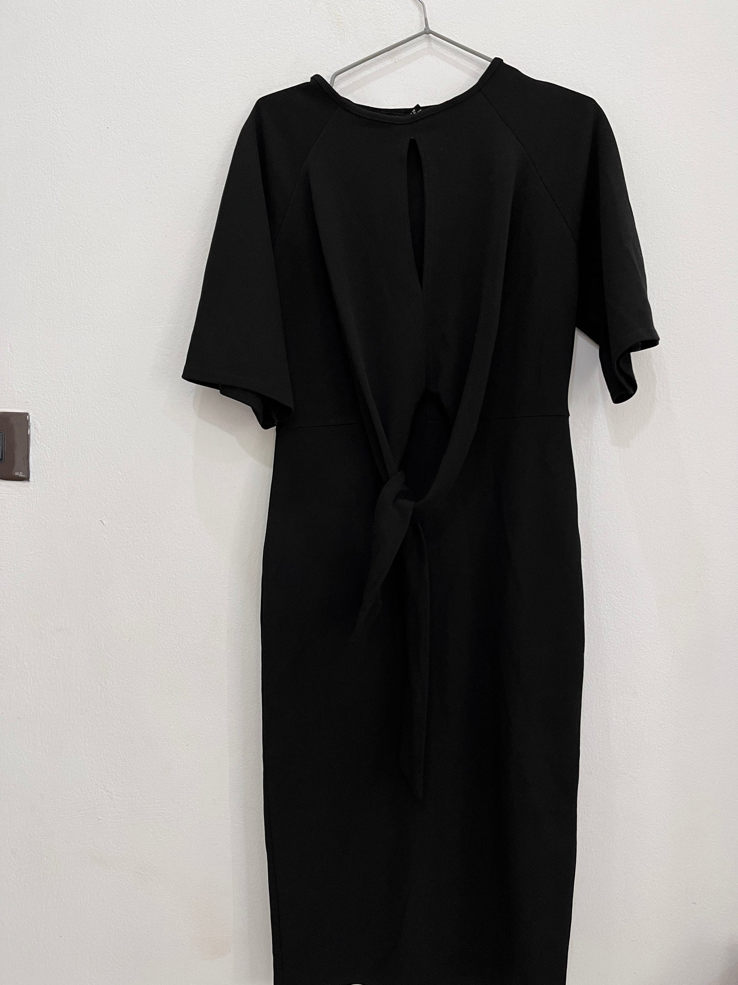 Black Boohoo dress