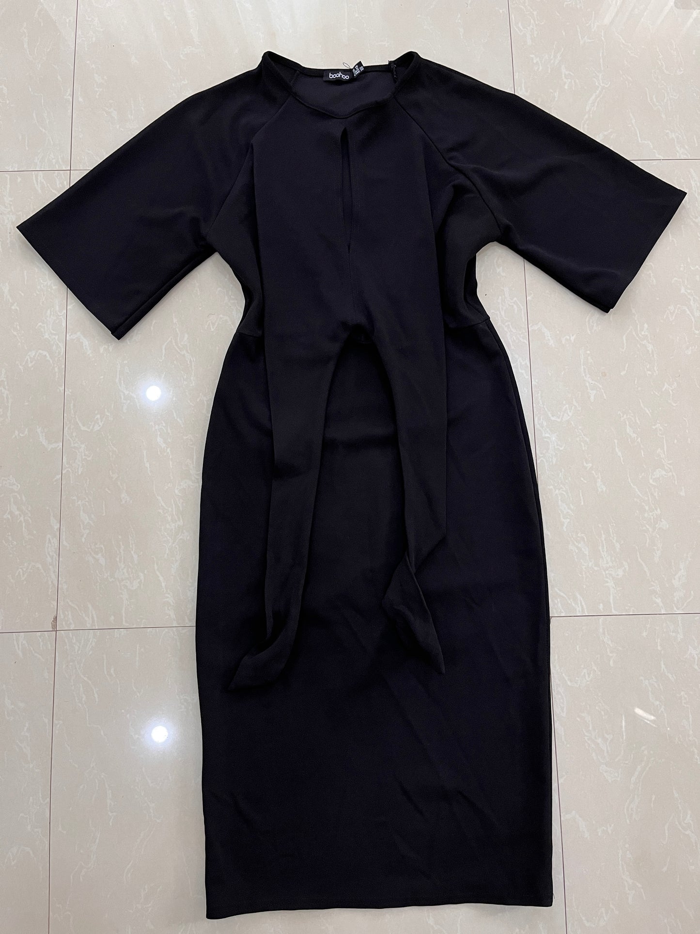 Black Boohoo dress