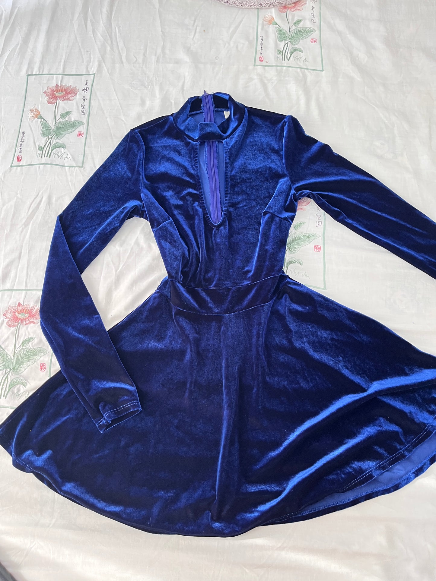 Mini velvet skater dress
