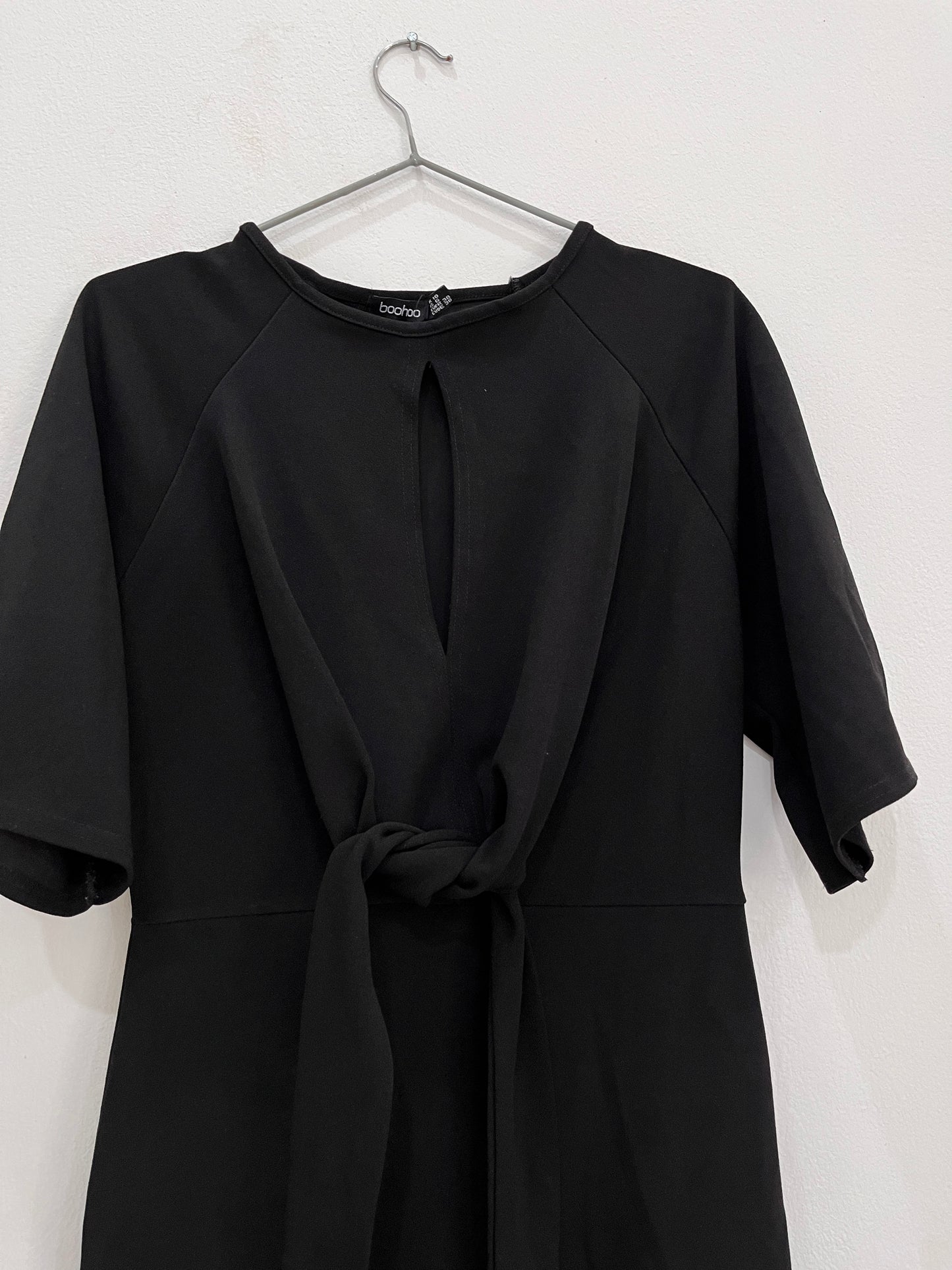 Black Boohoo dress