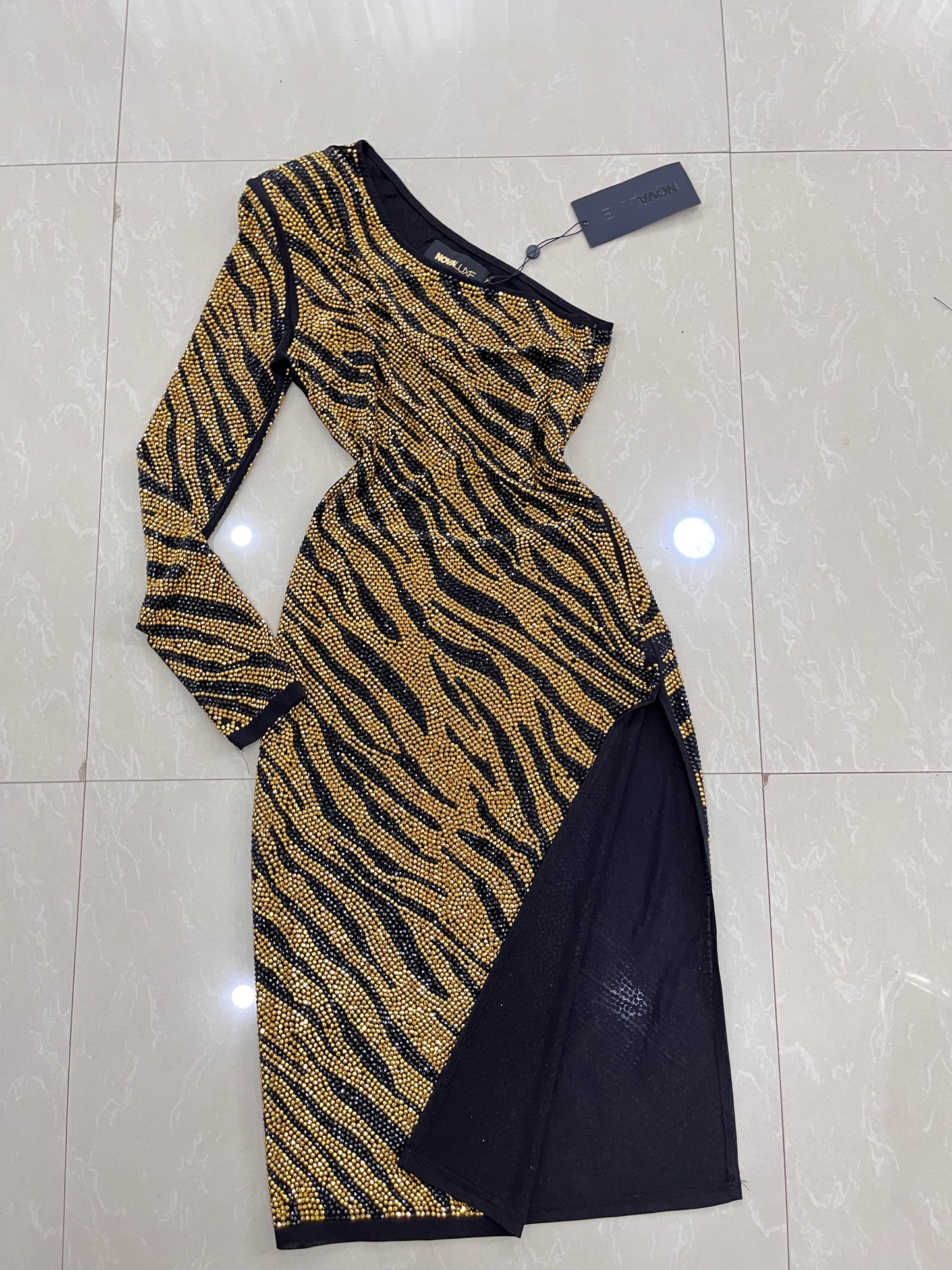 FasionNova Luxe Monoshoulder